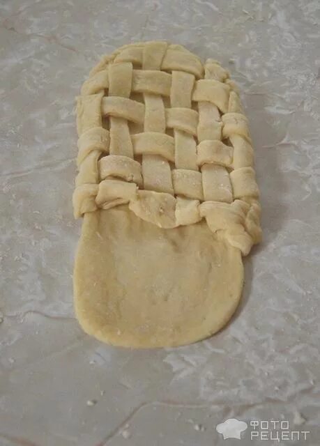 Куриные лапти котлета. Лапти куриные. Стильные лапти. Маленький лапоть. Чувашские лапти.