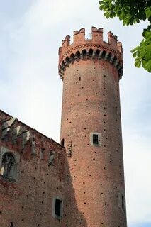 Красная башня