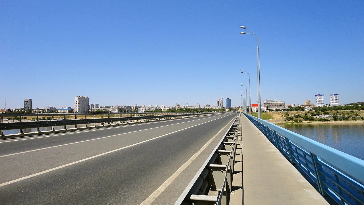 Местоположение моста. Мост через Волгу в Волгограде. Волгоградский мост мосты через Волгу. Магистраль мост Волгоград. Танцующий мост в Волгограде.