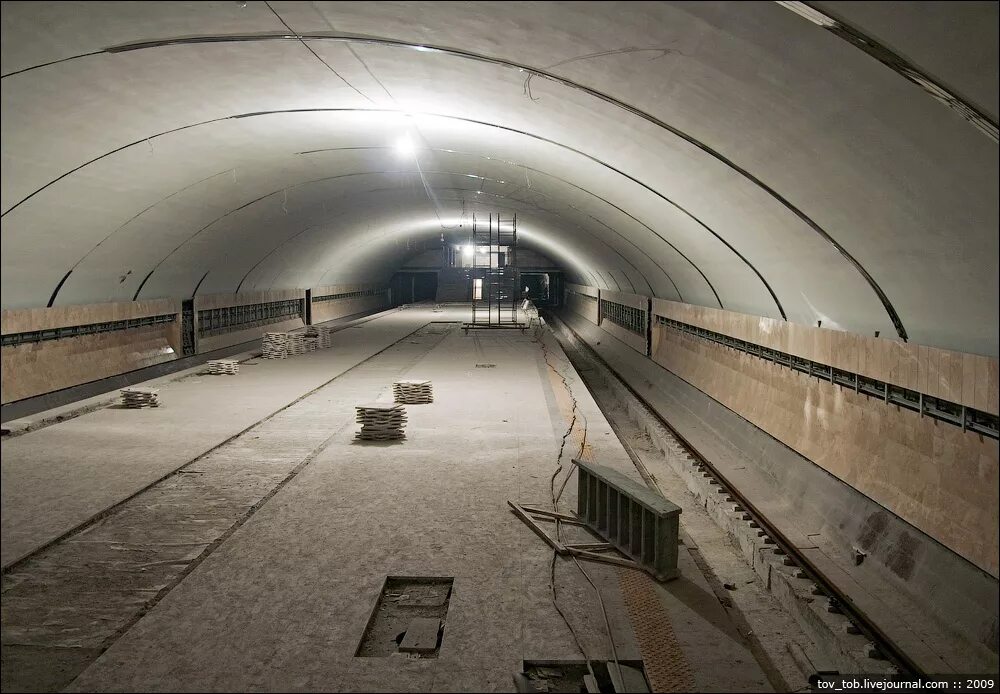 Станция троица. Станция васильковская киевское метро. троице-лыково станция метро. станция призрак троице лыково. киев метро станция васильковская.