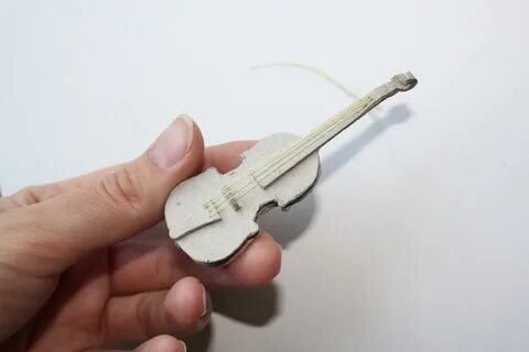 Скрипка из картона