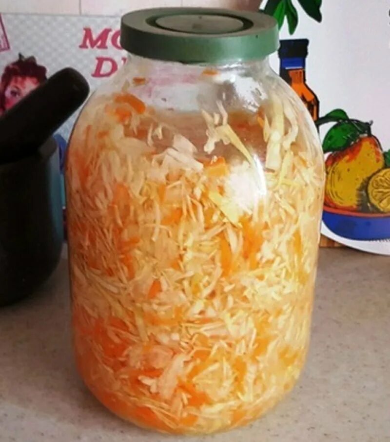 Квашеная капуста в банке. Соленкино квашеная капуста. Капуста квашеная рубленая. Как правильно заквасить капусту в банку. Квашеная капуста в банках.