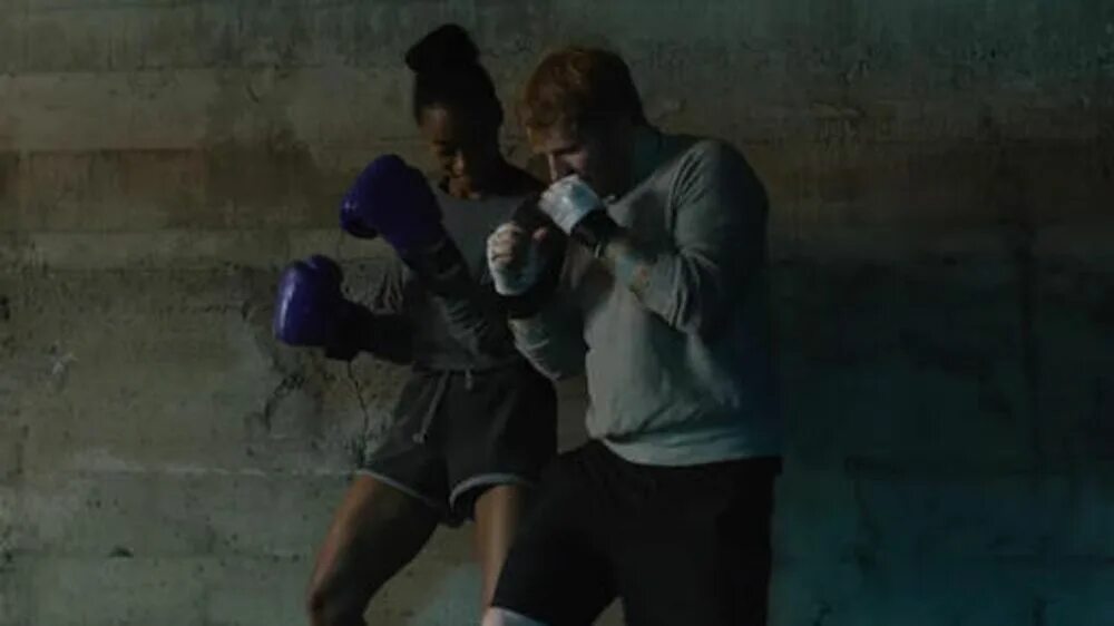 Shape of you клип. В клипе эда ширана шейп оф ю снялась. shape of you картинки.