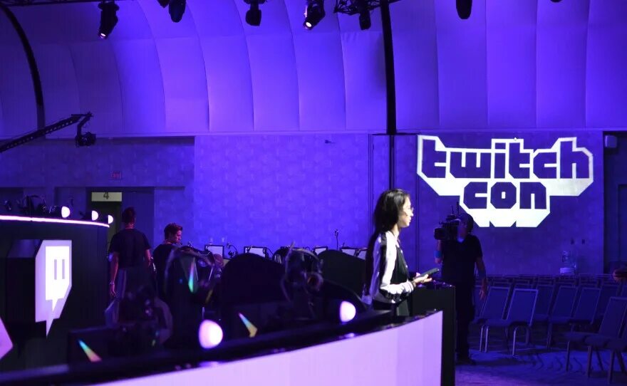 Twitch con. Twitchcon фото.