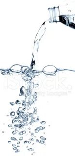 Воск льется как вода течет деньги