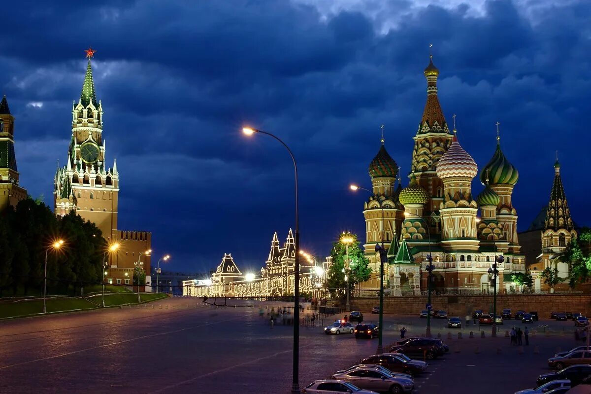 Сколько лет сегодня москве. Москва ночью. Москва сегодня. Красная площадь. Фотографии Москвы.