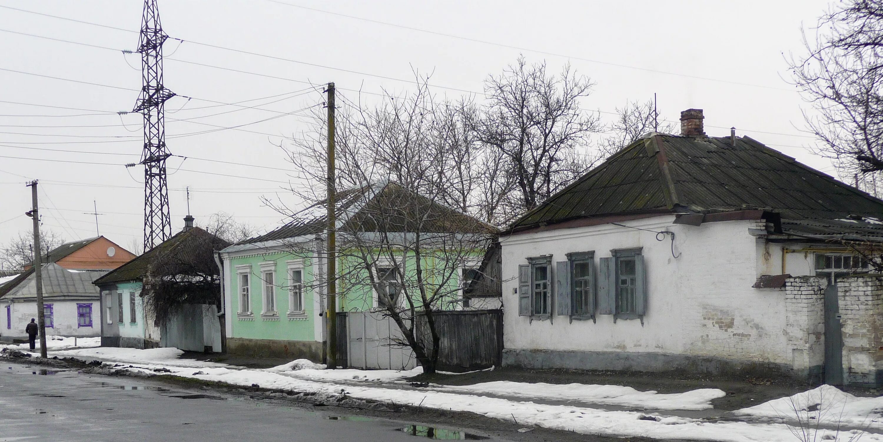 Павлоград автовокзал. Днепропетровская область обстановка. Павлоград литмаш. Павлоград сейчас. Разрушения домов ураганами.