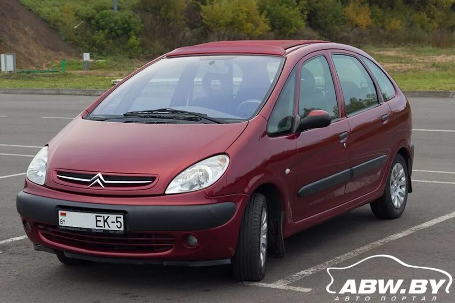 8 бензин. 2000 citroen xsara picasso 1. Ситроен ксара пикассо 1. Ситроен ксара пикассо. Citroen xsara picasso 2000.