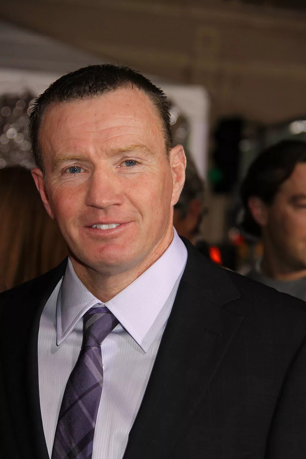 Боец микки уорд. Микки уорд и дикки эклунд. Микки уорд боксер семья. Микки и дикки уорд. Микки уорд.