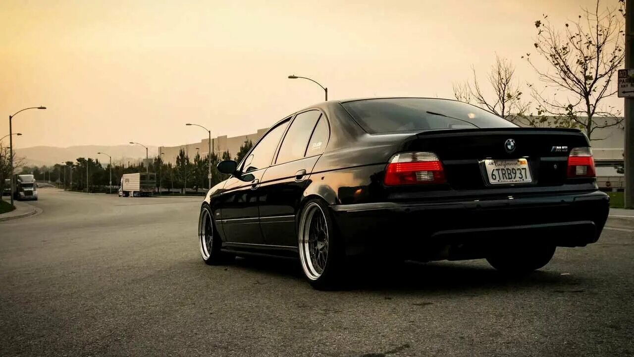 С чего все начиналось? Просто обои рабочего стола? - BMW 5 series (E39), 2,5 л, 
