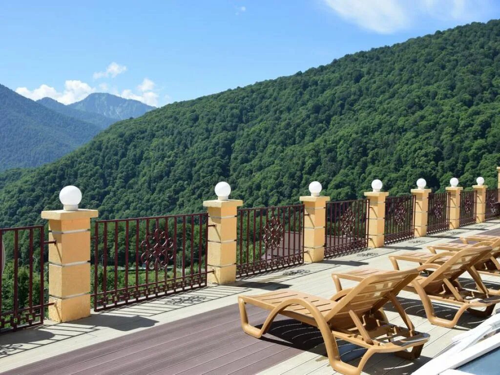 Novotel resort krasnaya polyana 5* красная поляна. Апартаменты красная поляна эсто садок. Отель green flow красная поляна. Rixos красная поляна сочи. Rixos эсто садок.