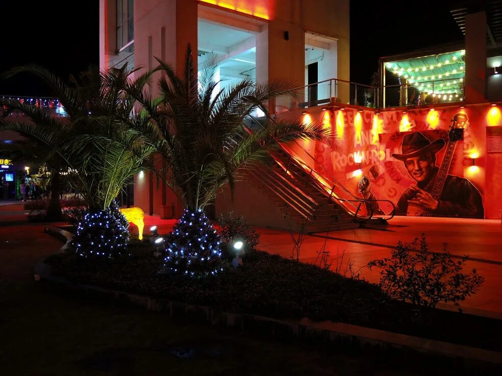 новый год в адлере. празднование нового года на набережной адлера. мероприятия в адлере на новый год. новогодний сочи адлер. адлер набережная 2022.