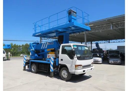 Автовышка с люлькой avtovyshka pro. Автовышка агп 45. Газель с автовышкой. Автовышка хендай 22 метра. Tadano автовышки спецтехника.