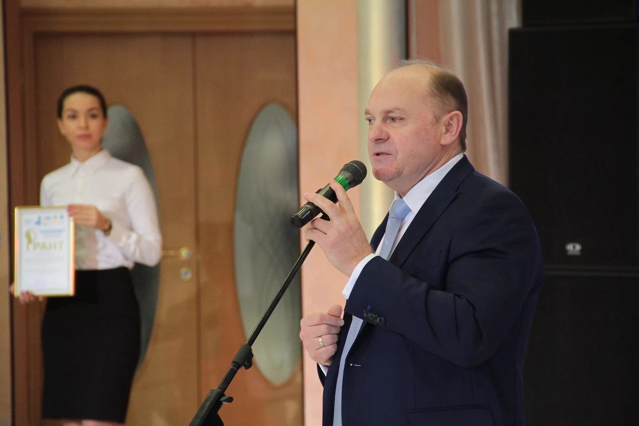 Газпром трансгаз югорск надым. Газпром трансгаз югорск созонов. Андрианов сергей анатольевич газпром трансгаз югорск. Сазонов петр михайлович югорск. Генеральный директор югорска.