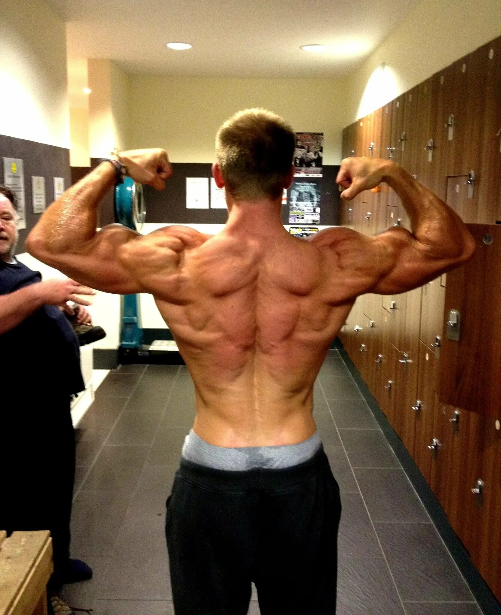 Бицепс в 14. Бицепс в 14. Бицепс 35 см. Качки подростки. Джейк шелленсчлягер.