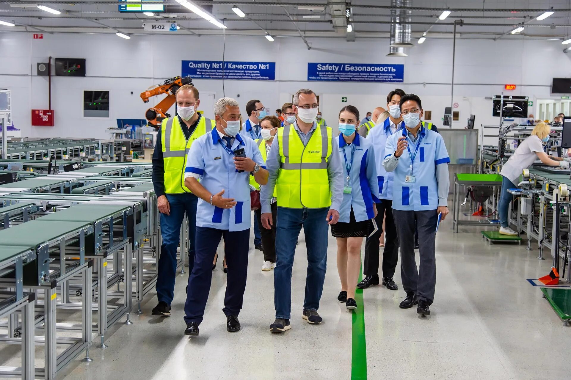 архбум завод в калужской области. завод самсунг калуга. первый завод калуга. город боровск магазины. калиничев боровск.