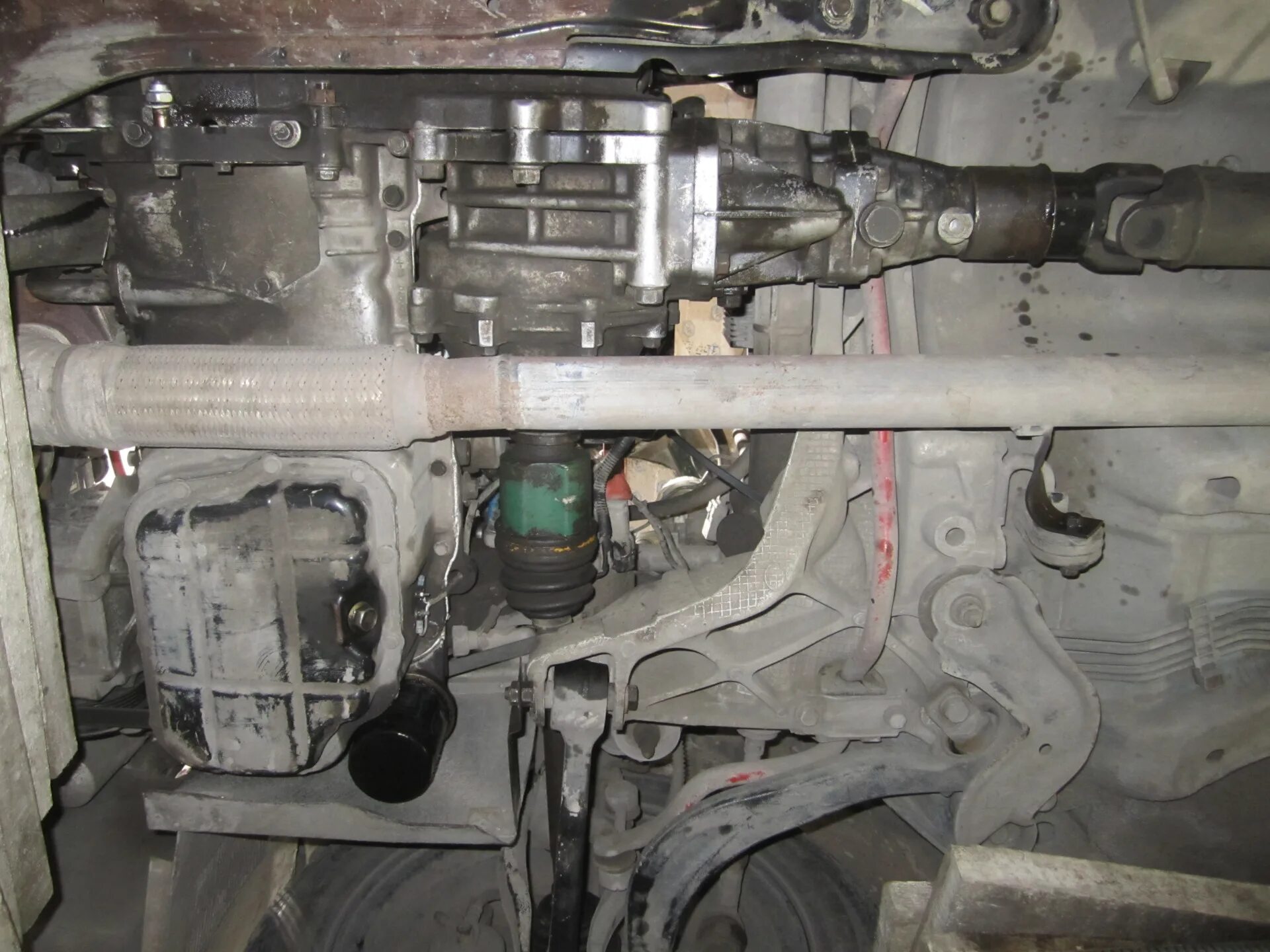 Эклипс полный привод. Задняя подвеска ниссан вингроад y11 4 wd. Полноприводный скайлайн. Ниссан вингроуд 4wd. Лансер 9 свап полного привода.