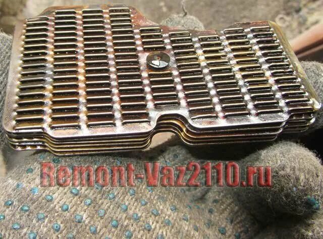 Сетка сапуна ваз 2114. Сетка сапуна ваз. Сетка сапуна ваз. Сетка в клапанной крышке ваз 2110. Фильтр сапуна ваз 2109.