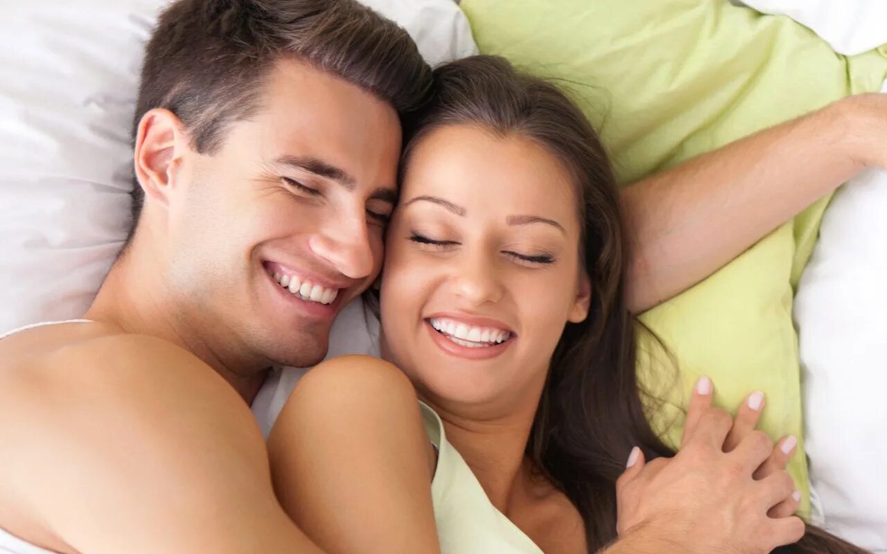 Сестру перед свиданием. Соблазнение мужчины. Bratysis 2022. Сестру перед свиданием. Женщина соблазняет мужчину.