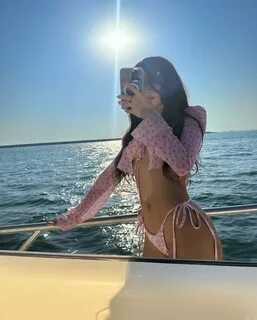 Голая Дина Саева