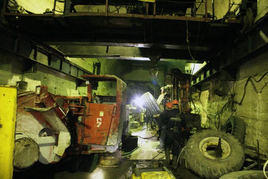 Ао гмк дальполиметалл приморский край г дальнегорск. Николаевский рудник приморский край. Казцинк малеевский рудник. Малеевский рудник зыряновск. Николаевский карьер вко.