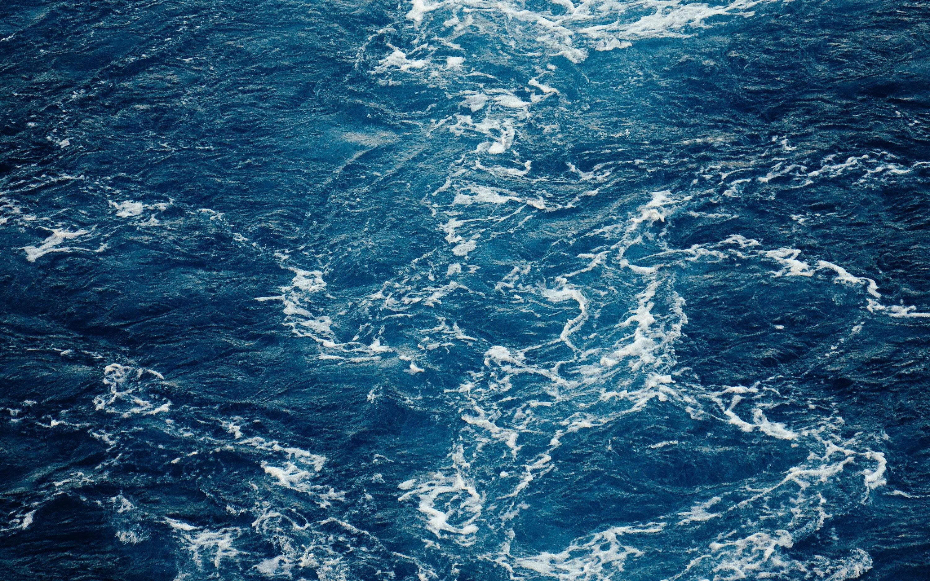Море вода. Прозрачное море. Интересные факты о соленой воде. Вода в океане сообщение. Водная гладь.