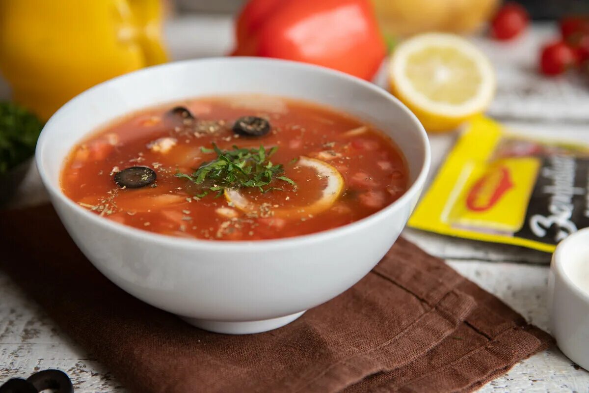 Солянка пак. Солянка мясная магги. kronis солянка. заправочные супы овощной. первые блюда заправочные супы.