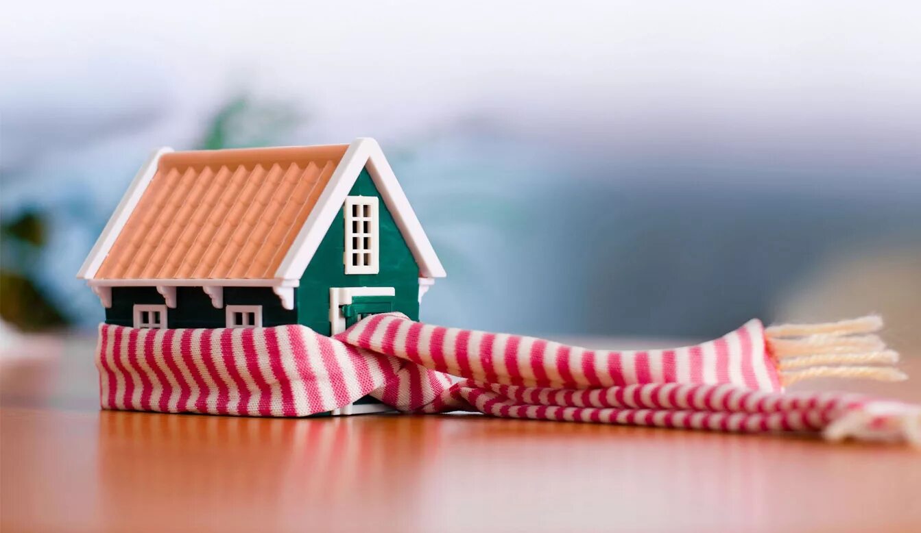 Примерка надпись. Эмблема компании теплый дом. Зеленый домик. Теплый дом управляющая компания. Тепла в дом логика.