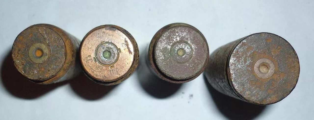 Гильза от патрона с крышкой на резьбе. Патрон парабеллум 9х39. Гильза от патрона. Гильза от патрона. Гильза тозочного патрона.