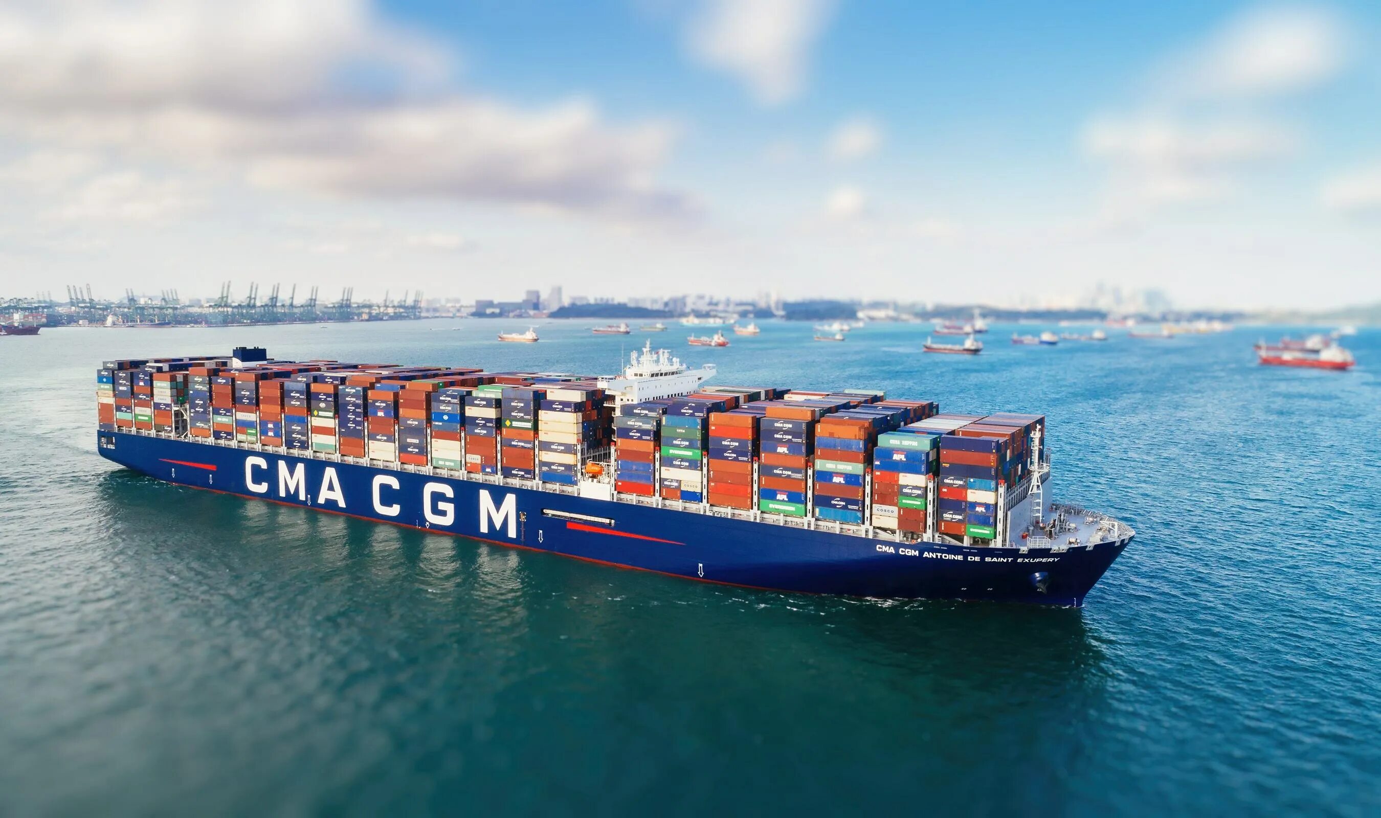 Морской транспорт организация. Контейнеровоз CMA CGM. Корабль CMA CGM. Контейнеровоз корабль CGM. CMA CGM Antoine de Saint Exupery судно.