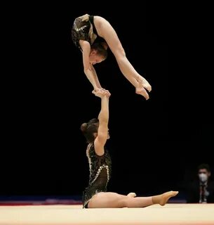 Жас және өте жас адамдардың порносы