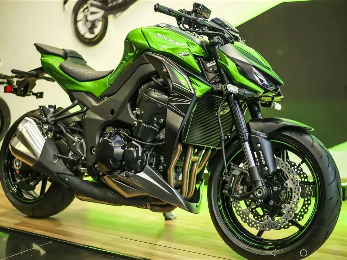 1000 2017 года. Мотоцикл Кавасаки z1000. Kawasaki z1000 2021. Kawasaki z1000 2018. Kawasaki z1000 2017.