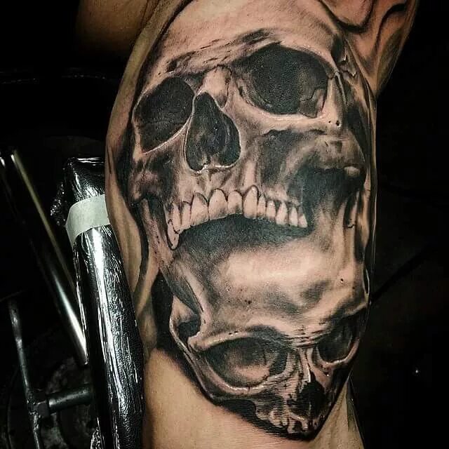 Тату череп. Skulls tattoo. Череп випшейдинг. Татуха череп. Skulls tattoo.