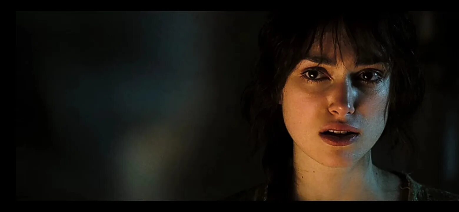 She s got a dark. Elizabeth Bennet 2005. Мисс Элизабет Беннет. Кира Найтли Элизабет Беннет. Элизабет Беннет 1995 2005.