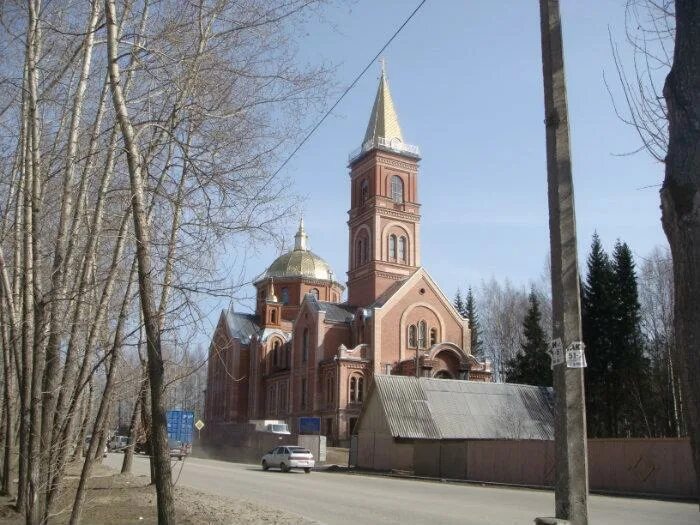 Церковь христа спасителя сыктывкар. Сыктывкар церковь баптистов. сыктывкар церковь евангельских христиан. храм христа спасителя баптисты сыктывкар.