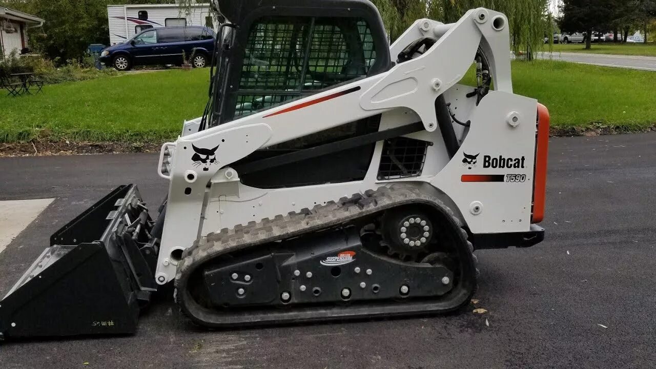 Бобкэт 590. Бобкэт 590 габариты. Bobcat t590 2019. Bobcat t2250 дверь. Ремонт bobcat