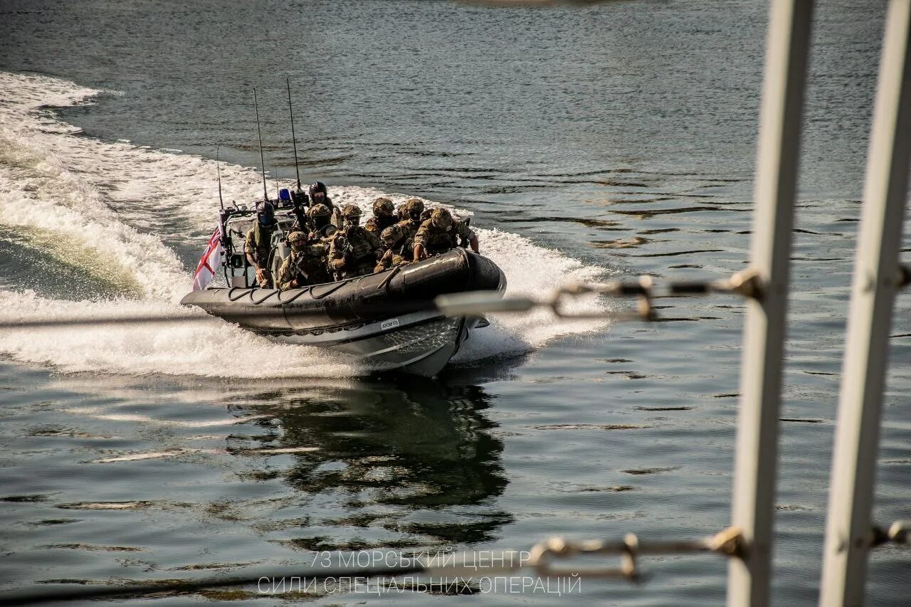 Морской центр ссо. 73 Центр морских спецопераций ВМС Украины. Британские миноносцы. 73 Морской центр специальных операций. HMS Defender d36.