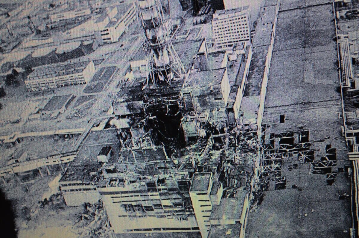 Четвёртый энергоблок ЧАЭС 1986. Чернобыль 4 энергоблок взрыв. ЧАЭС 4 энергоблок 26 апреля 1986. Разрушенный 4 энергоблок ЧАЭС.