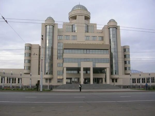 Здание гибдд казань. Оренбургский тракт 5 гаи. Центральное гаи казань оренбургский тракт. Центральное гаи казань оренбургский тракт. Оренбургский тракт 5 казань.