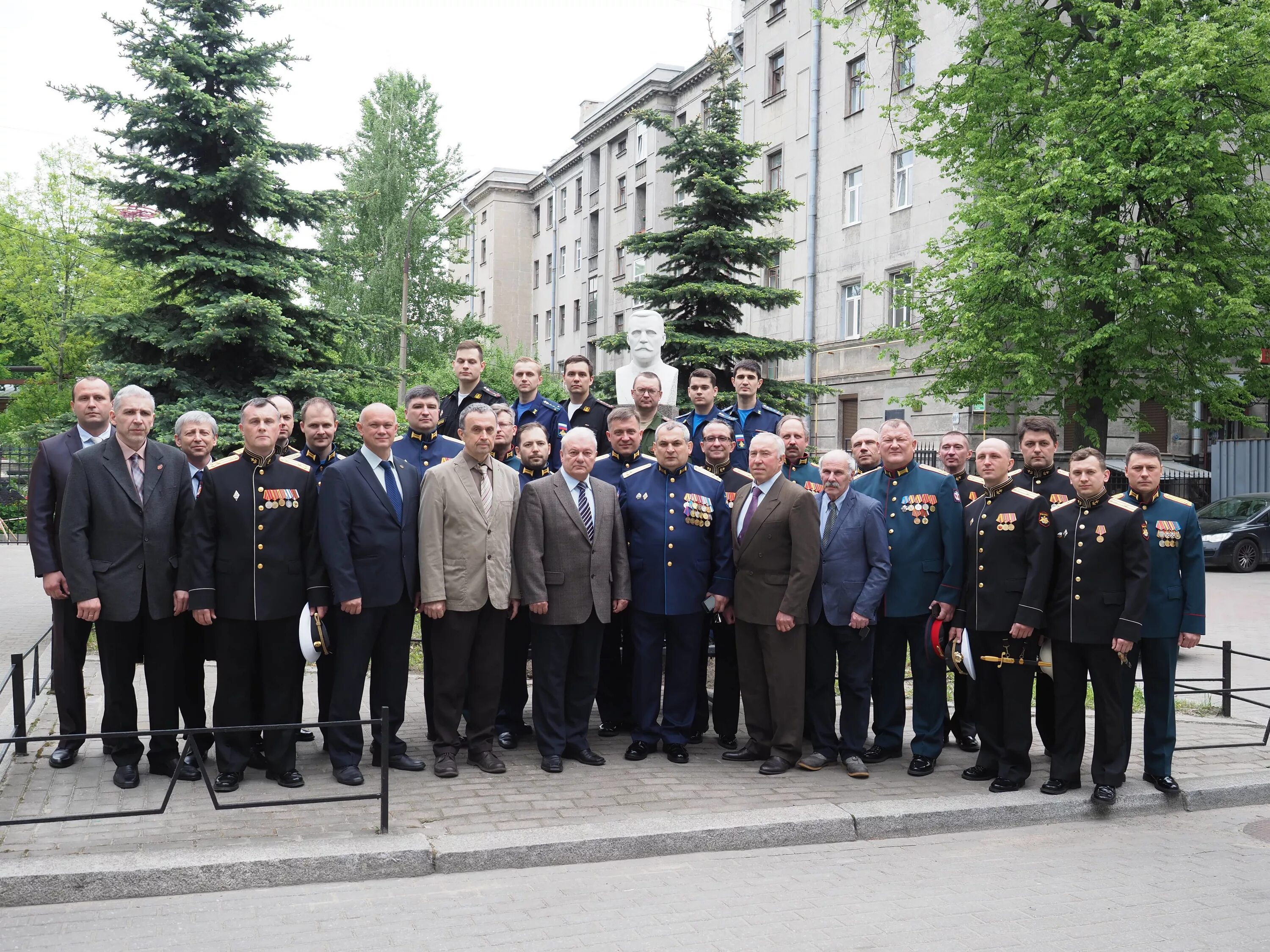 Клиника военной травматологии и ортопедии санкт-петербург. Военно медицинская академия имени турнера. Военно-медицинская академия имени с м кирова курсанты. Вма кирова травматология. И турнера.