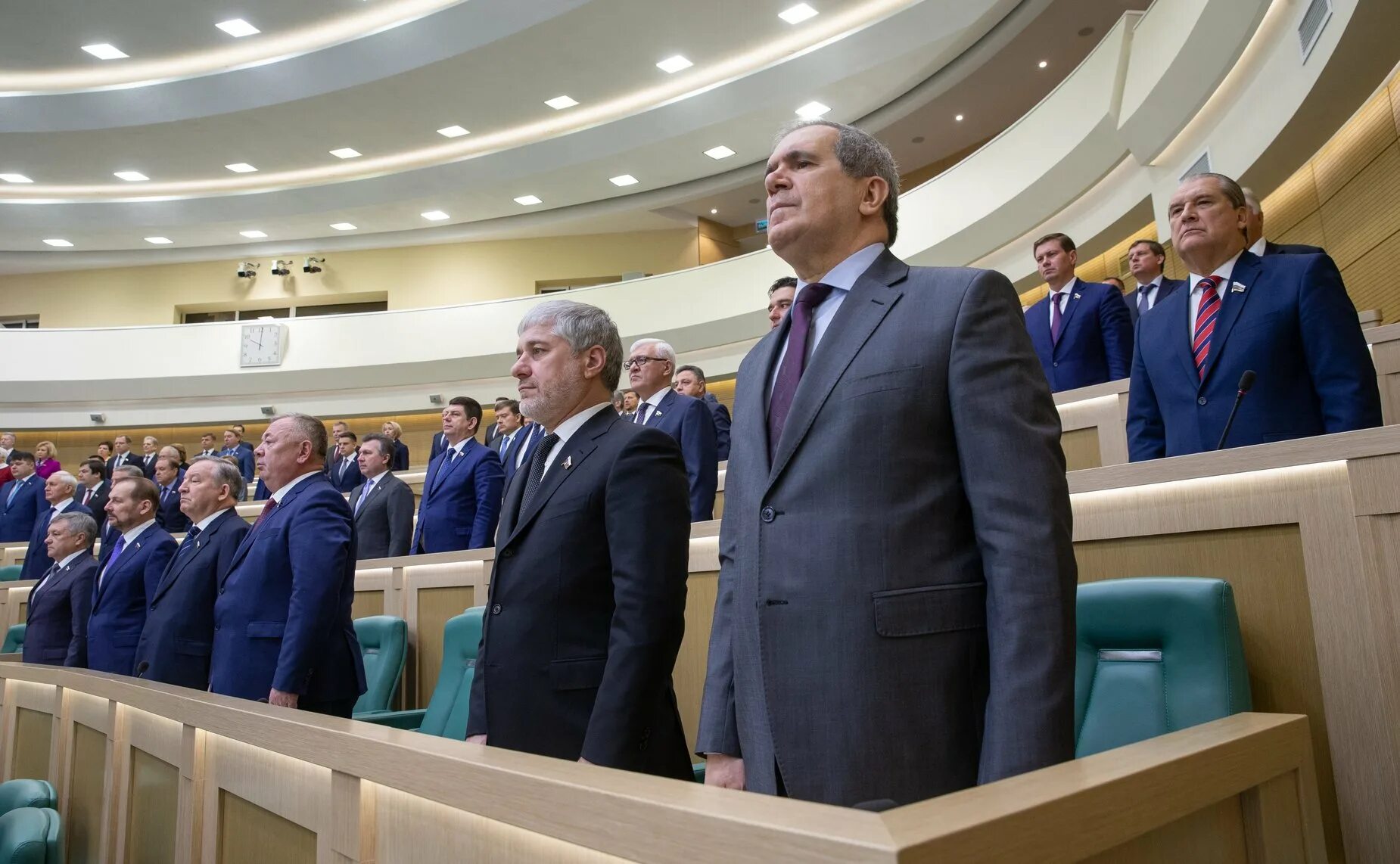Кто является сенатором