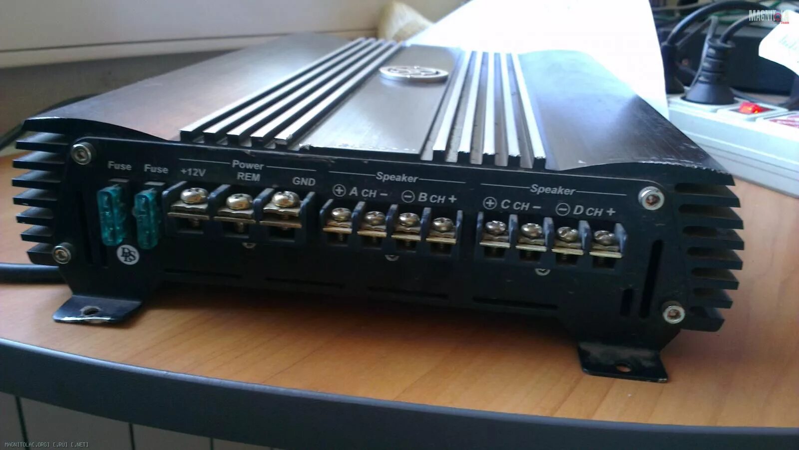 усилитель длс ма 41. Dls ma 41. 4 канальный усилитель dls ma41 фронт. автомобильный усилитель dls mra41. автомобильный усилитель dls mra41.