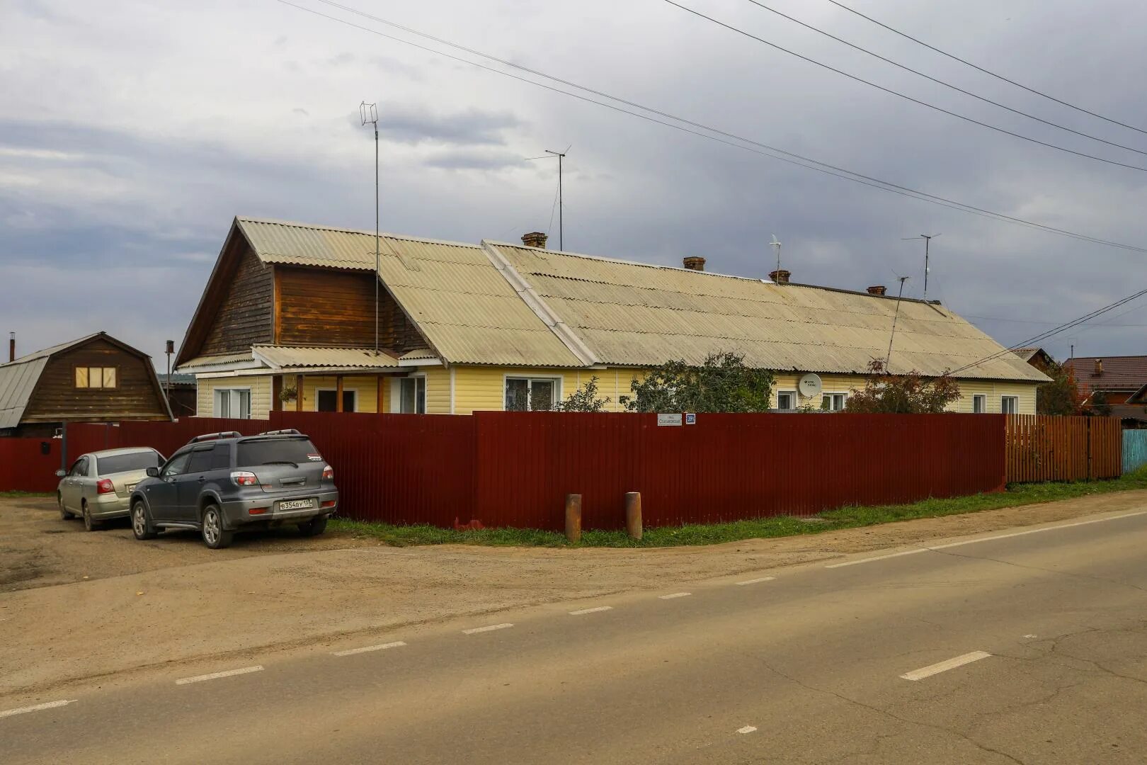 Поселок дзержинский. Посёлок имени дзержинского воронежская область каширский район. Моряковский затон томская область. Ф э дзержинский памятник волгодонск. Поселок дзержинский.