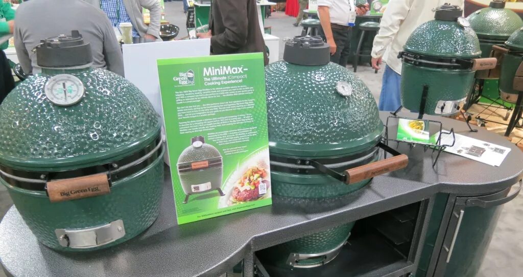 Big Green Egg Minimax Egg. Green Egg мойка. Big Green Egg Cook. Актёр из рекламы big Green Egg. Купить зеленое яйцо