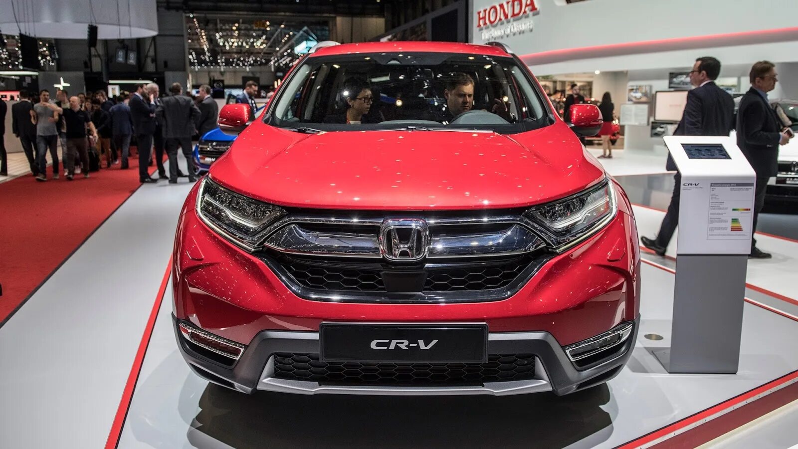 Купить новую хонду срв у официального. Новая Хонда CRV 2021. Honda CR-V 2020. Новая Хонда СРВ 2023. СРВ 2021 новая Хонда.