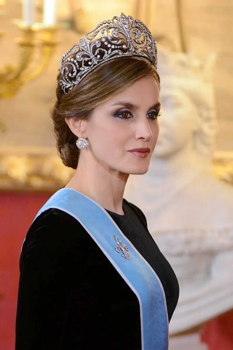 Принцессы сегодня. Летисия (Королева Испании). Летиция, Королева-консорт Испании. Король Испании и Летиция.