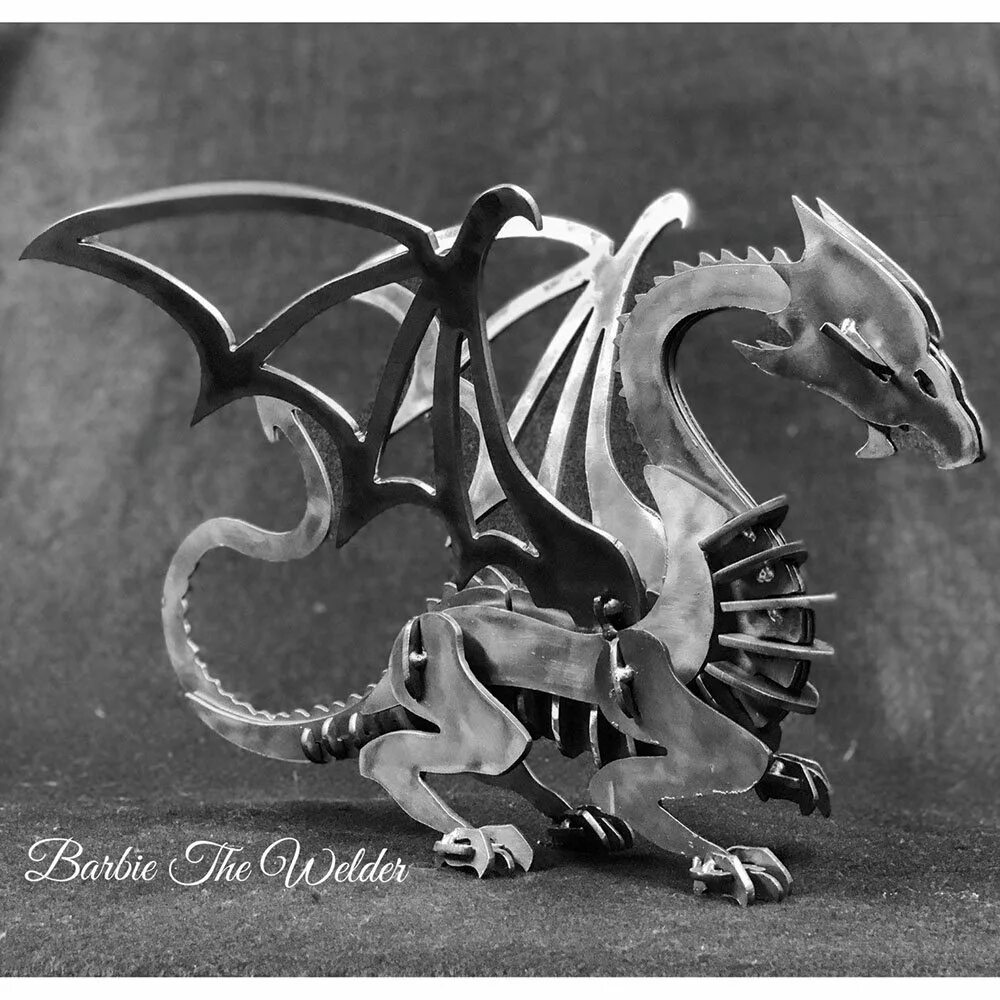 Голова дракона из металла. Дракон из металла. Metal dragons. Садово парковая мифологическая скульптура дракон. Скульптуры из металла.