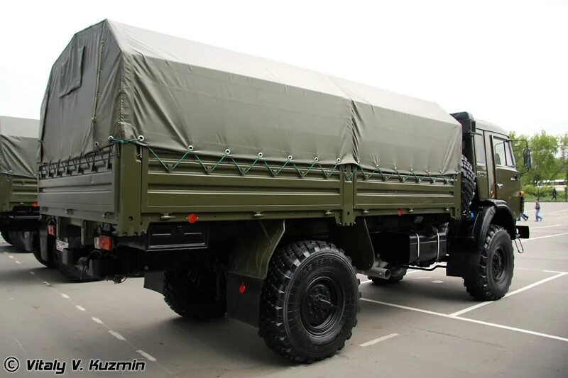 КАМАЗ 4350 военный. КАМАЗ 4350 бортовой. КАМАЗ 4350 кузов. КАМАЗ 4350 4x4 Мустанг. Купить тент на камаз