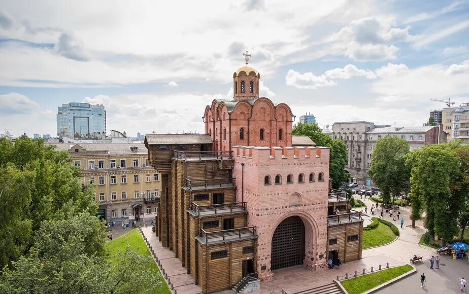 Красные ворота метро. Наземный павильон метро красные ворота. Станция метрополитена «золотые ворота» в киеве (украина). Золотые ворота ярослава мудрого. Южный наземный вестибюль станции метро «красные ворота».