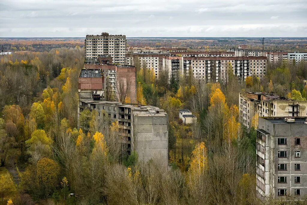 Pripyat chernobyl. Припять город призрак. Чернобыль город Припять. Город призрак Чернобыль Припять. Заброшенный город призрак Припять.